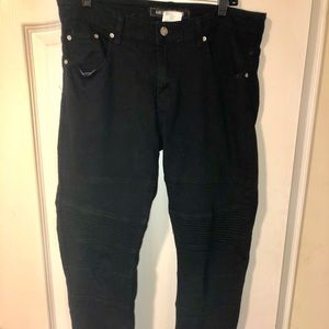 Men All Black Jeans (Brand New) (No Tags)